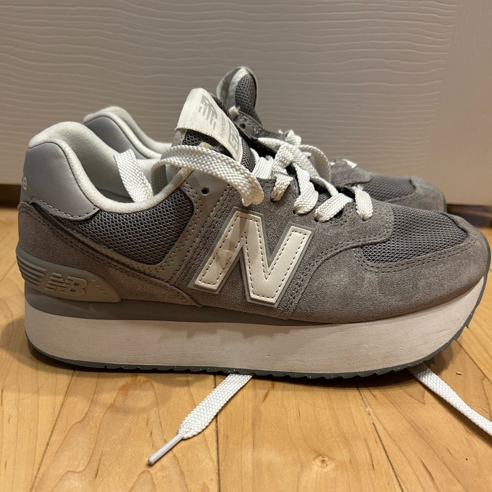 New Balance 574, women’s, platform, gray, EUC,